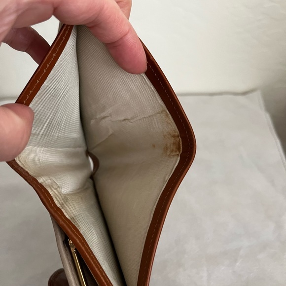 Celine Compact Wallet - Picture 5 of 7